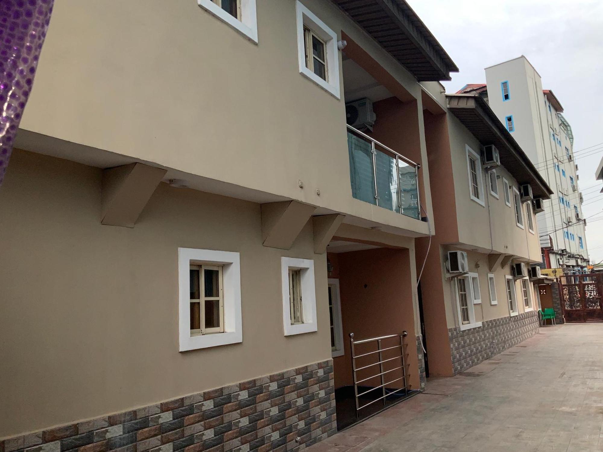 March Forte 3 Bedroom Apartment Ikeja Buitenkant foto