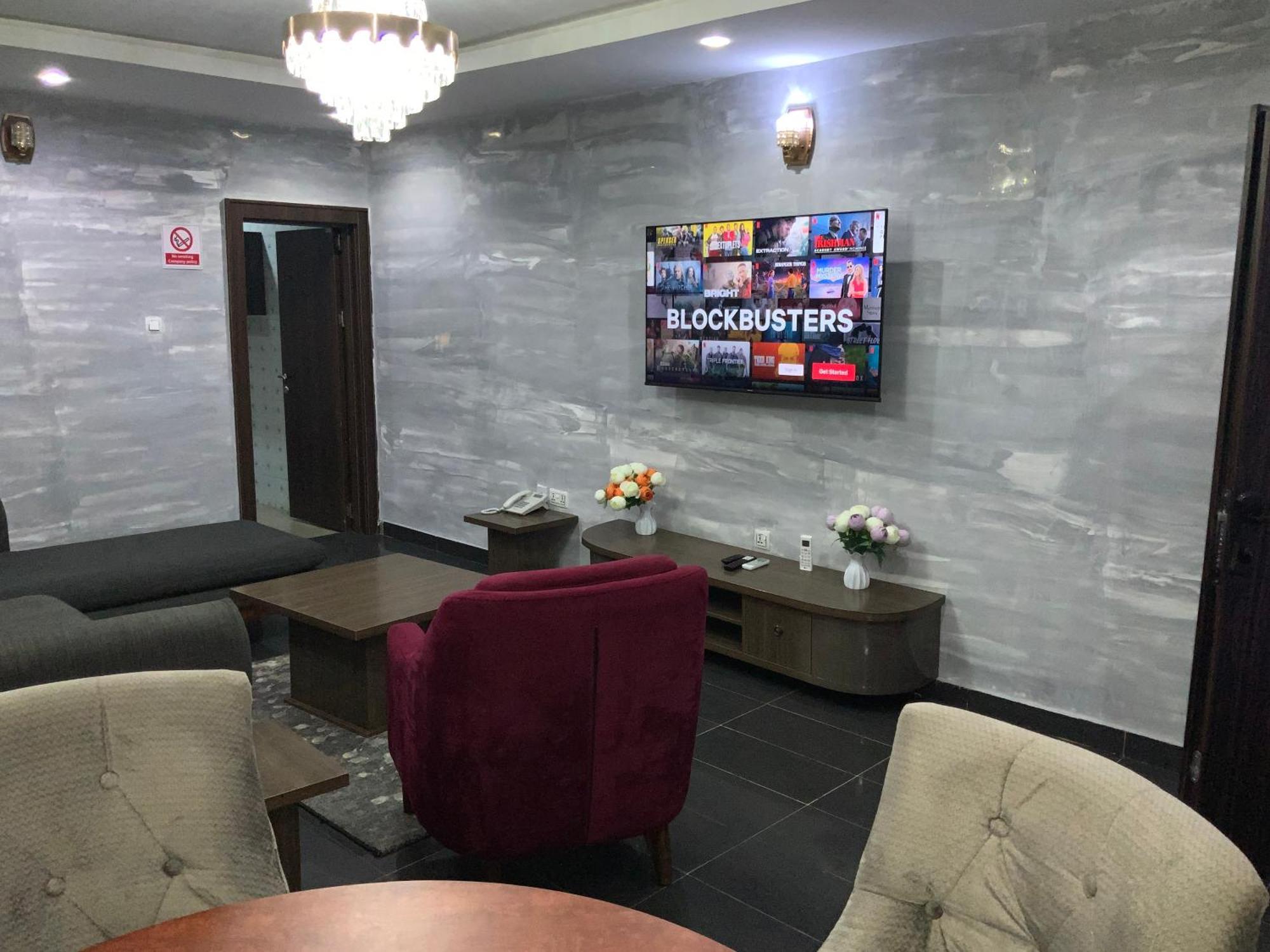 March Forte 3 Bedroom Apartment Ikeja Buitenkant foto