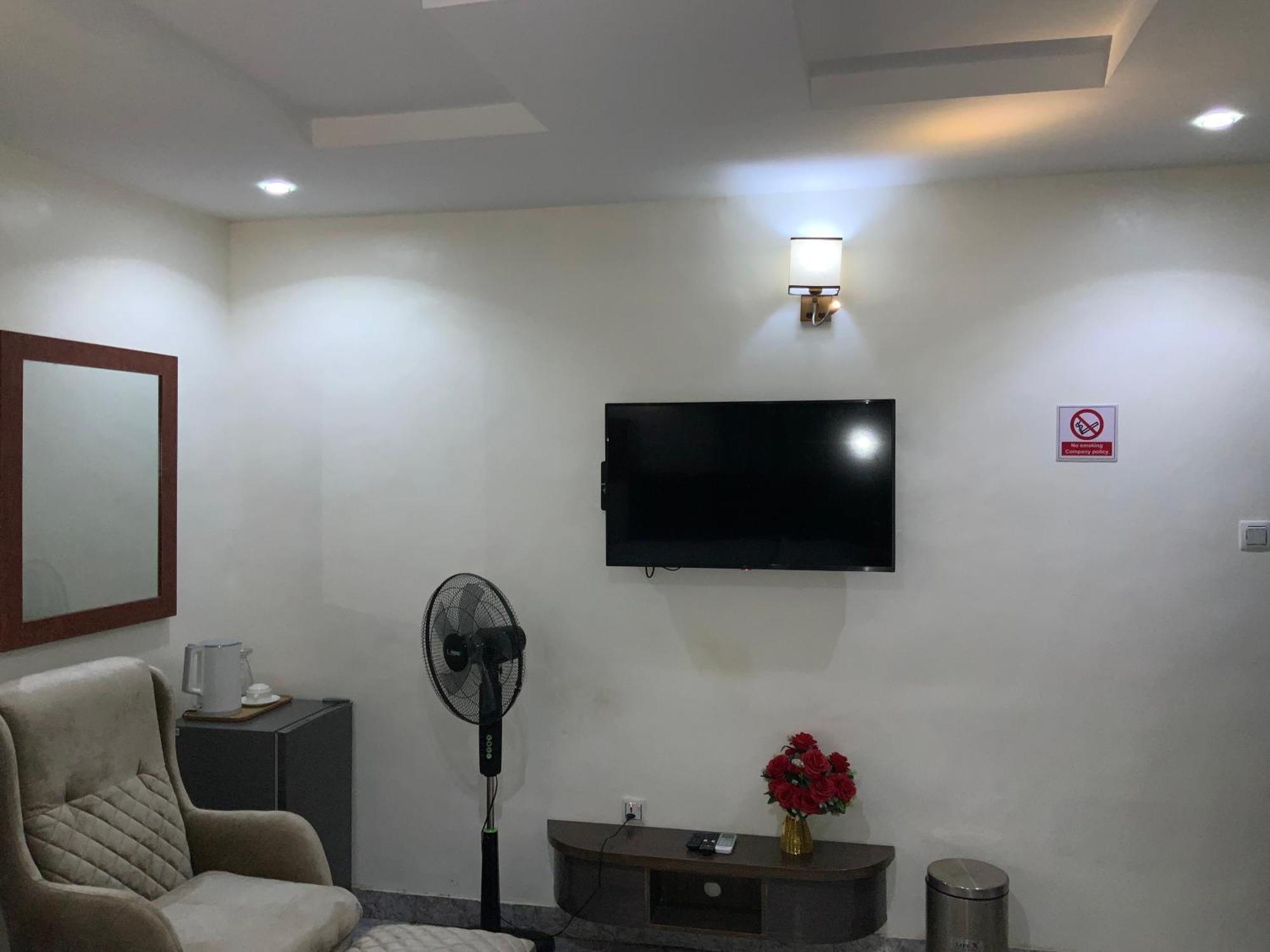 March Forte 3 Bedroom Apartment Ikeja Buitenkant foto